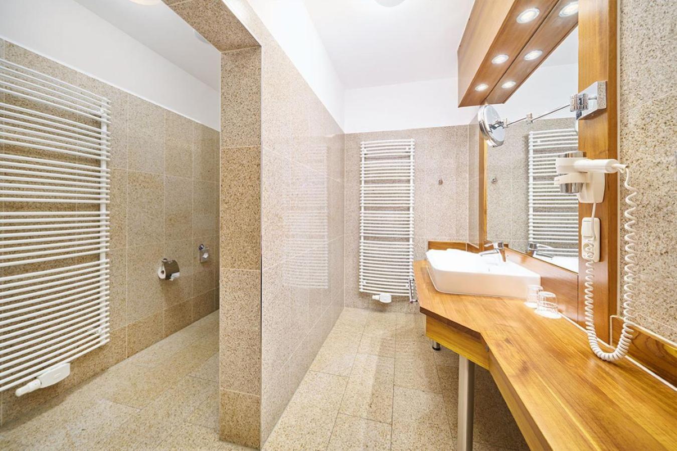 צינוביץ Strandvilla Viktoria מראה חיצוני תמונה